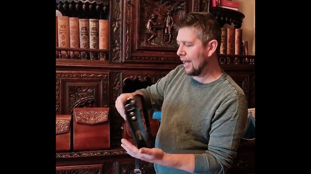 Fekete- türkiz női kistáska termékismertető