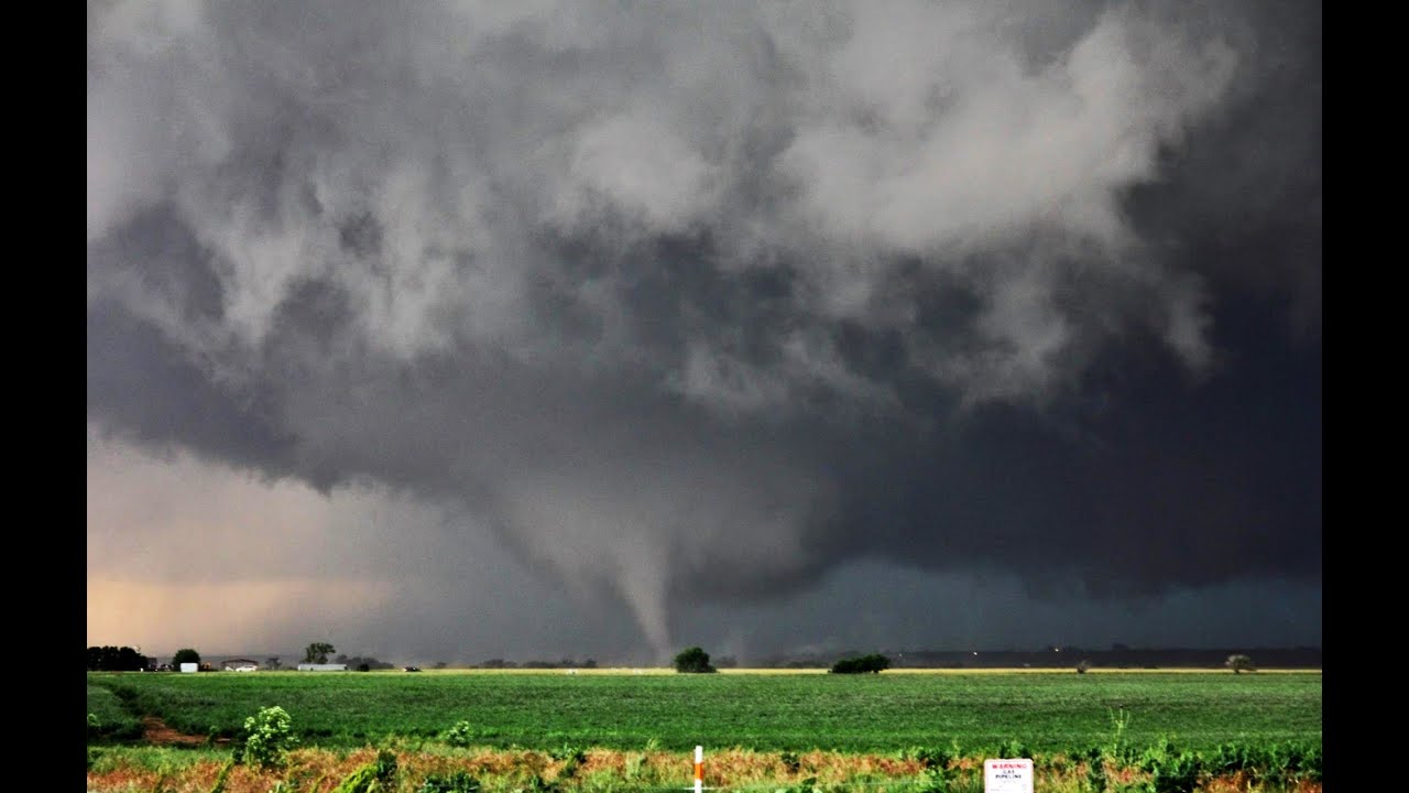 THE HISTORIC 2013 EL RENO MEGAWEDGE TORNADO - YouTube
