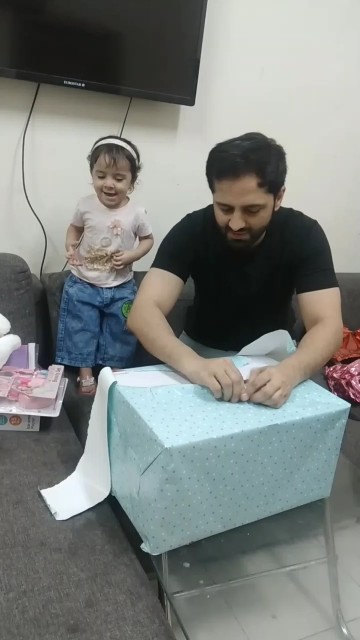 surprise gift unboxing of faati😳😍🇧🇭yayyyyyy😀🎉🎊♥️#gift #celebration #birthday