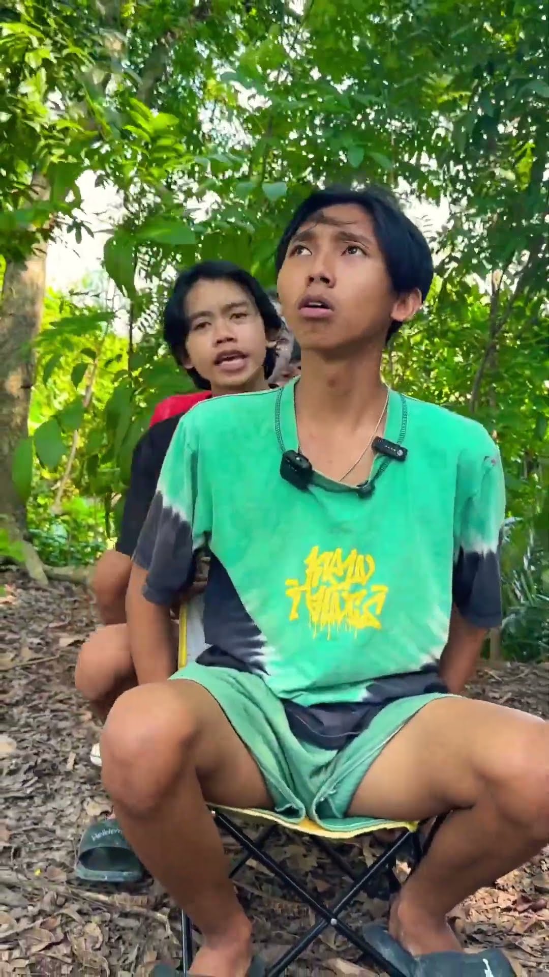 Bego Naik Kereta Api