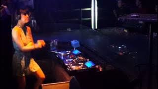Dj  Putri Una live at Liquid Cafe Jogja #2