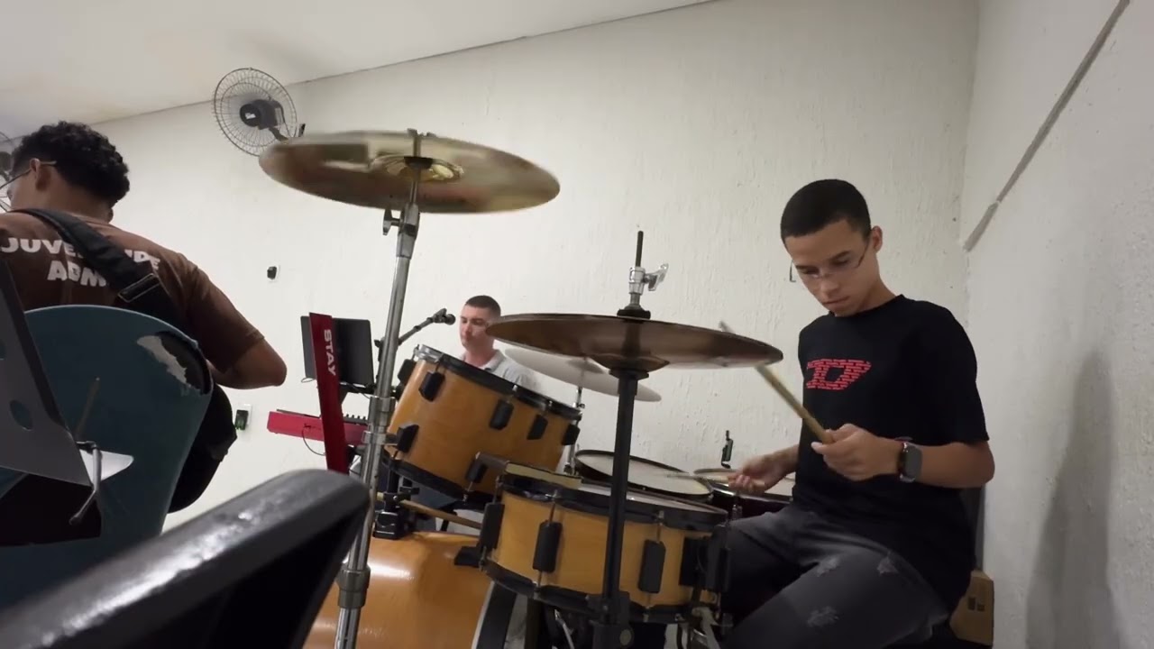 “Improviso na batera que Surpreende!”🥁🔥Grupo Ágape🔥🎼