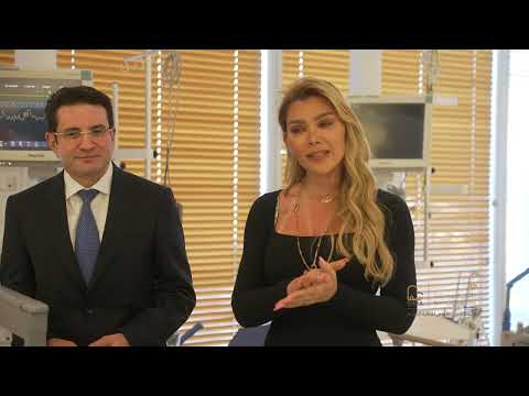 عملية القسطرة لوالدة السيدة دينا زكي على يد احد اطباء شفا الدكتور رائد العوايشة إستشاري امراض القلب