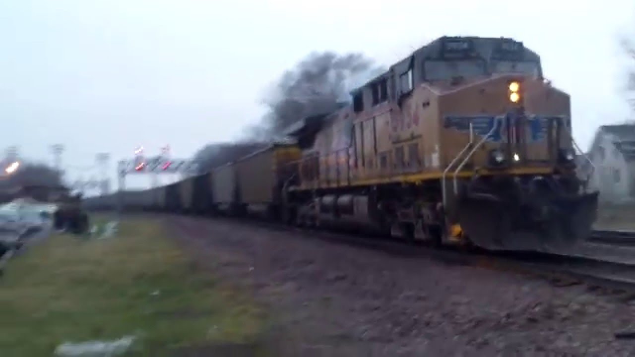 UP 6865 leads WB coal with DPU helper