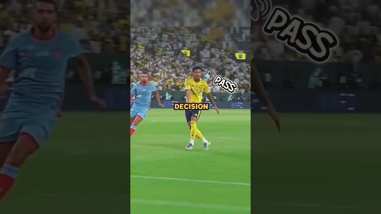 The Worst Decisions in Football 💔⚽#football #soccer  #shortfeed #fútbol #futbol #footballshorts