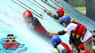 Peserta Ini Malah Tarik Tarikan Kaos Saat Slippery Wall - Takeshi's Castle Indonesia (21/3)