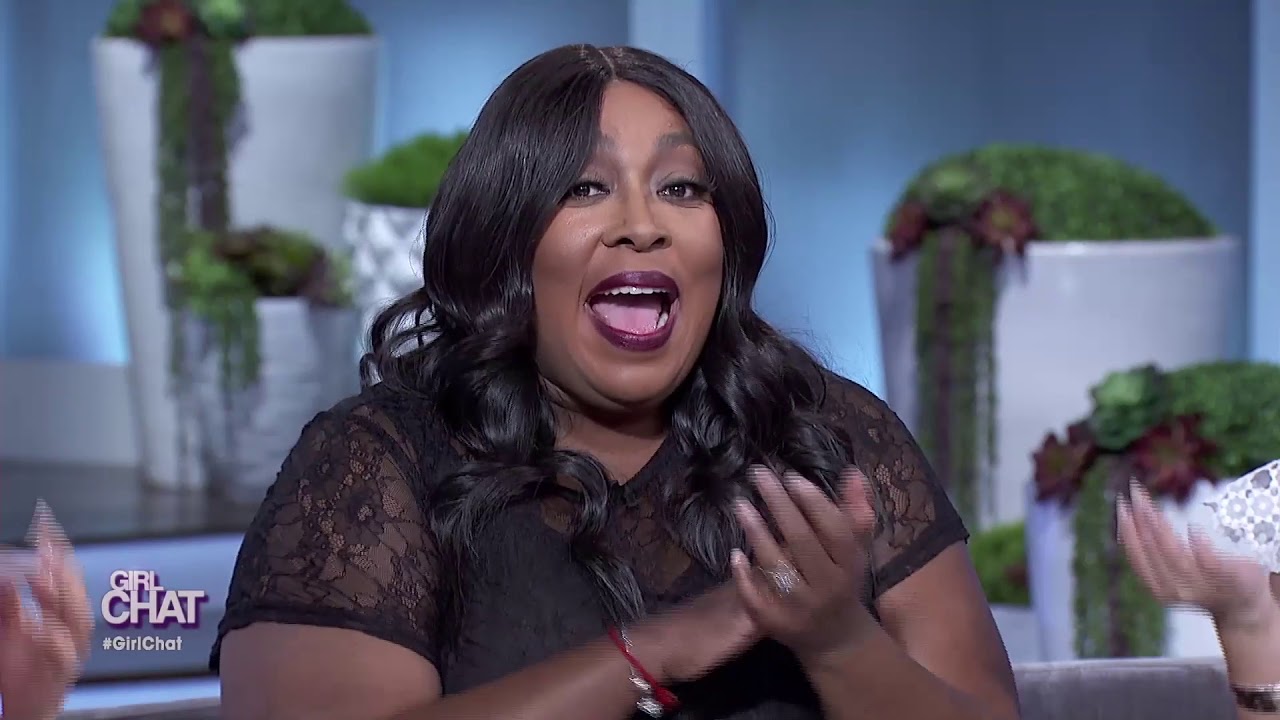 GIRL CHAT VAULT: Talking to Someone About Their Personal Hygiene