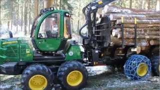 John Deere 1110E Forwarder