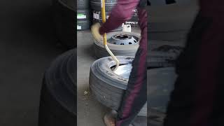 2958022.5 Motorhome Tires Installation
