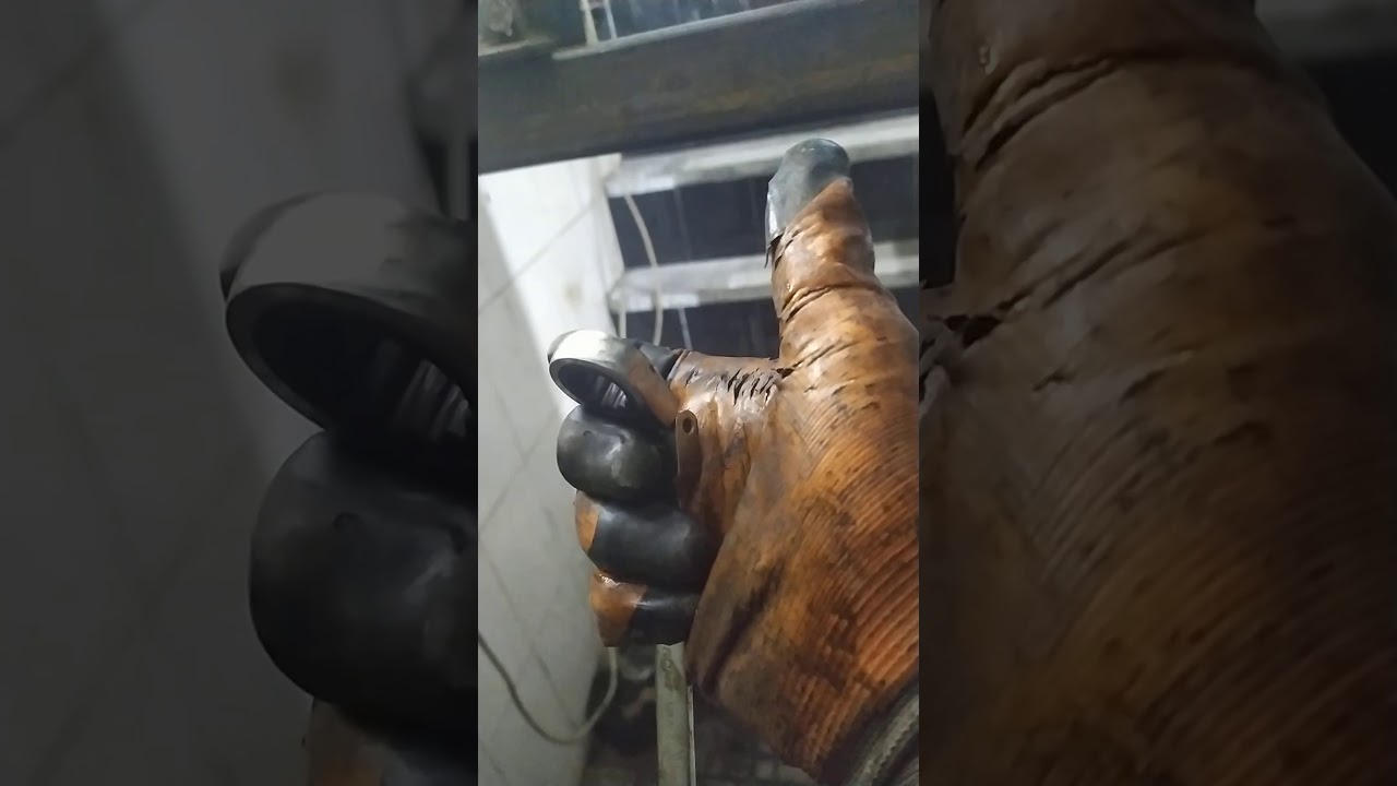 Мерседес 210 замена подушек двигателя без съёма нависного. - YouTube