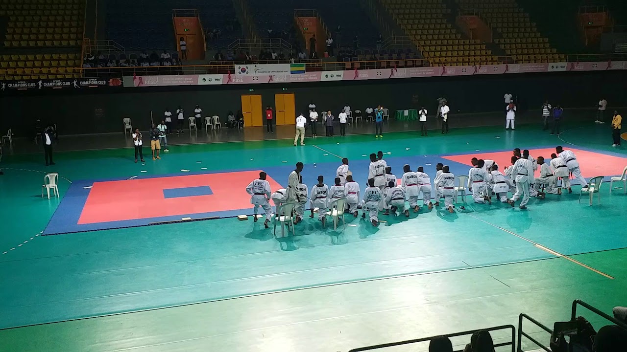 Gabon en place - YouTube