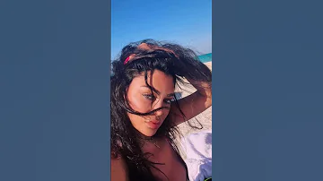 هيفاء وهبي بـ المايوه في الساحل الشمالي 