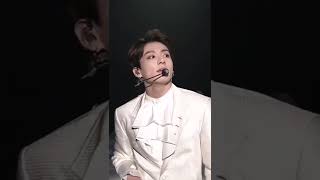 BTS jungkook || thoda khud ko kudiyo sambhalo zara song status of girl 😉💜