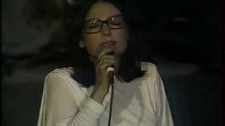 Nana Mouskouri   -   Hartino To Fengaraki   - chords