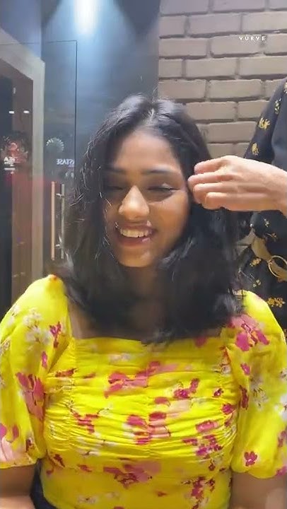  PERSONALISED HAIRCUT WITH MINIMAL LAYERS | #shorts | Ladies Hairstyle ...