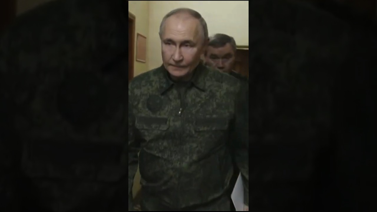 Dressed in Military Uniform, Putin Visits Kursk 