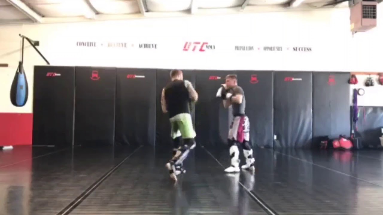 Kickboxing Sparring. Part 1 - YouTube
