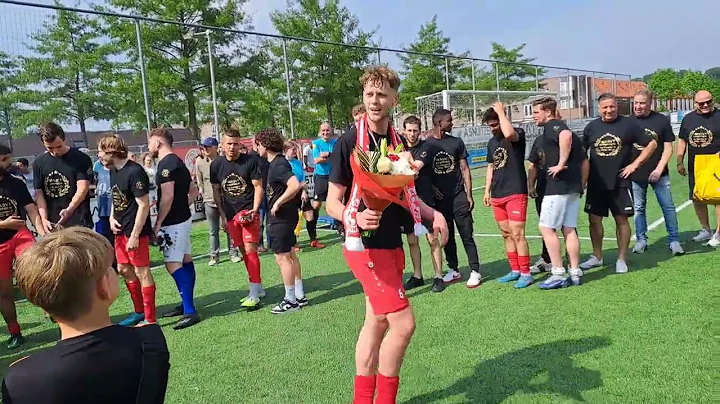 masv voetbal kampioen 2023 feestje Arnhem (4)