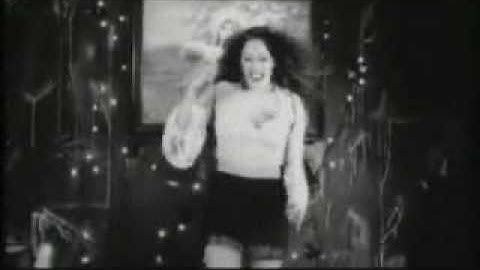 Renee Walker - U.R. - videoclip