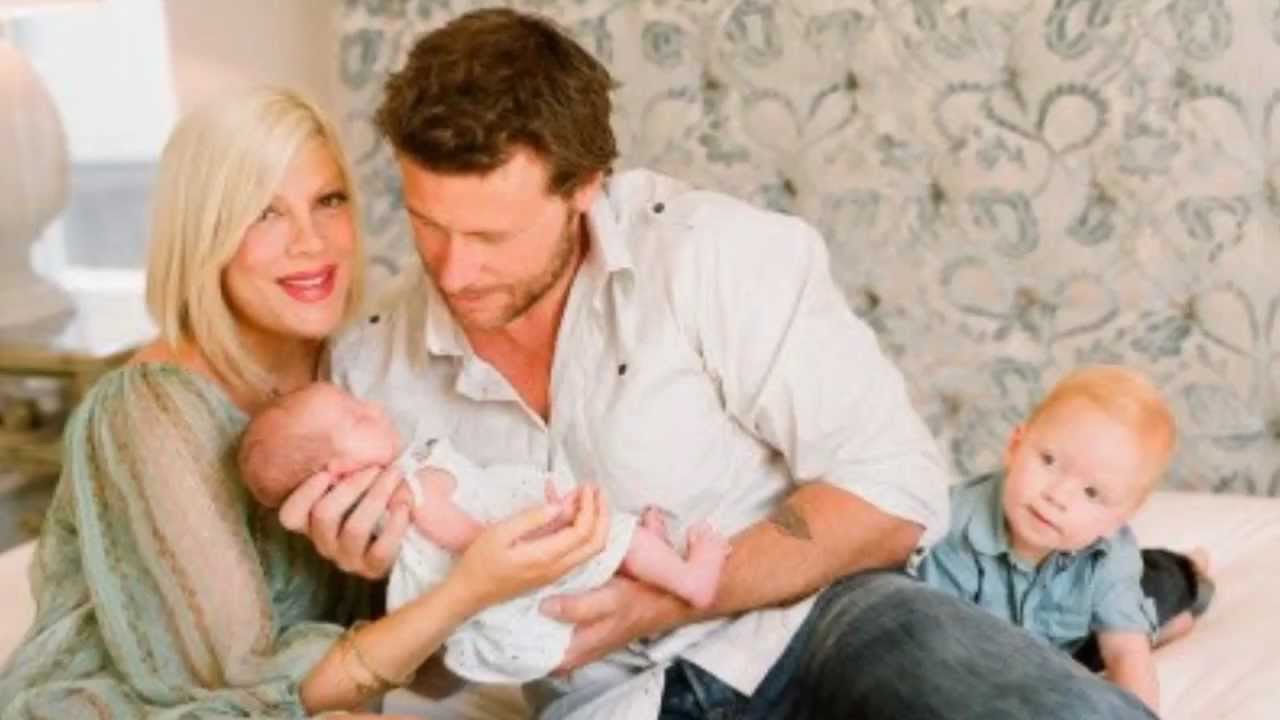Tori Spelling And Dean McDermott a Baby Boy YouTube