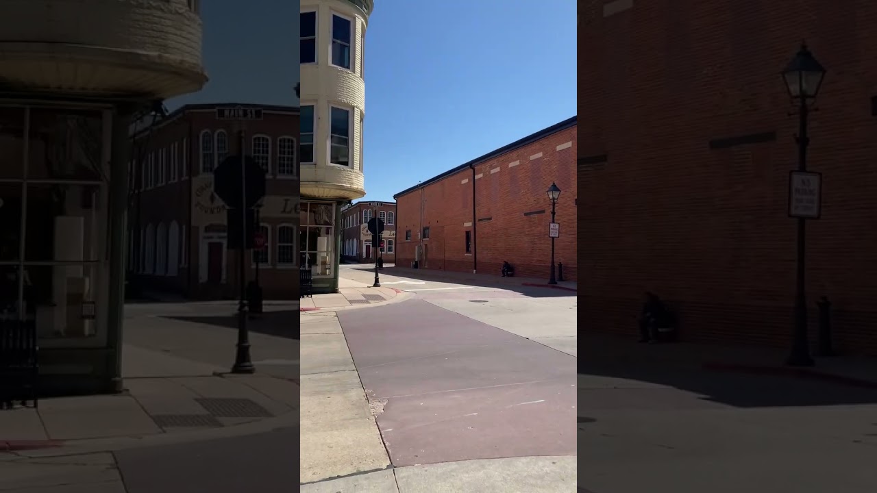 Galena Illinois, enjoying Coffee