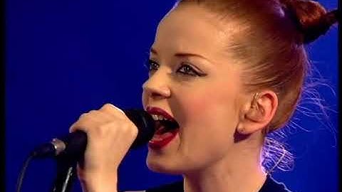 Garbage performing "Special" Live at Nulle Part Alliures in January 1999.