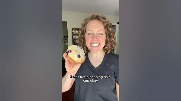 My 4 tips for making beautiful bakery style muffins every time!