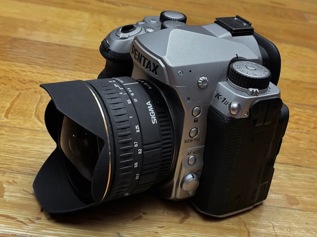 🔍: Sigma EX DG Diagonal Fisheye 15mm F2.8 & 📷: PENTAX K-1 Mark