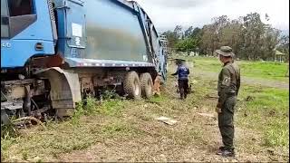 Policía de Colombia entrenó a agente canino de Montes de Oca