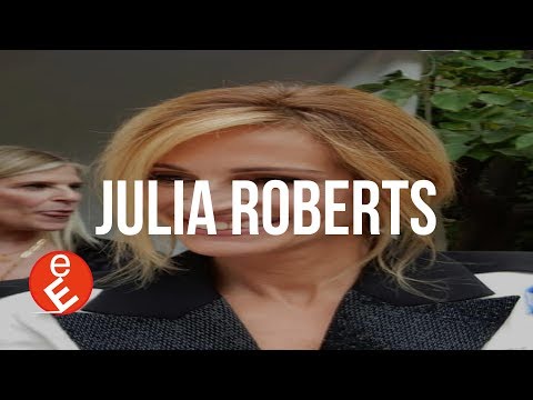 Video: Julia Roberts xalis sərvəti: Wiki, Evli, Ailə, Toy, Maaş, Qardaşlar