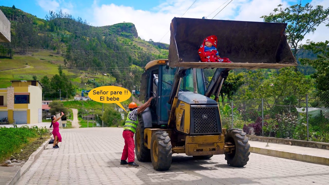 Por estar en el celular d3scuido a su hijo sin pensar de lo que sucedería