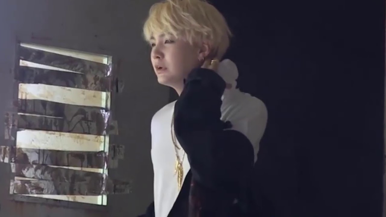 CUTE BTS SUGA 방탄소년단 - YouTube