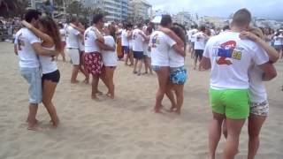 Latino & Dance on the beach Resimi