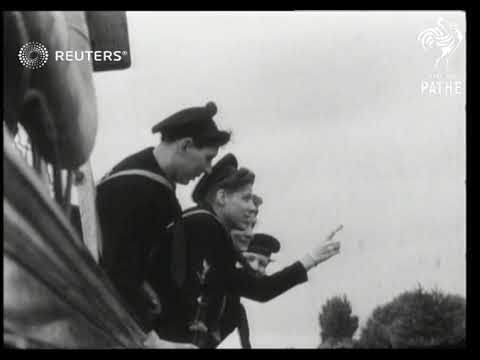 US sailors celebrate Independence Day in Britain (1943)