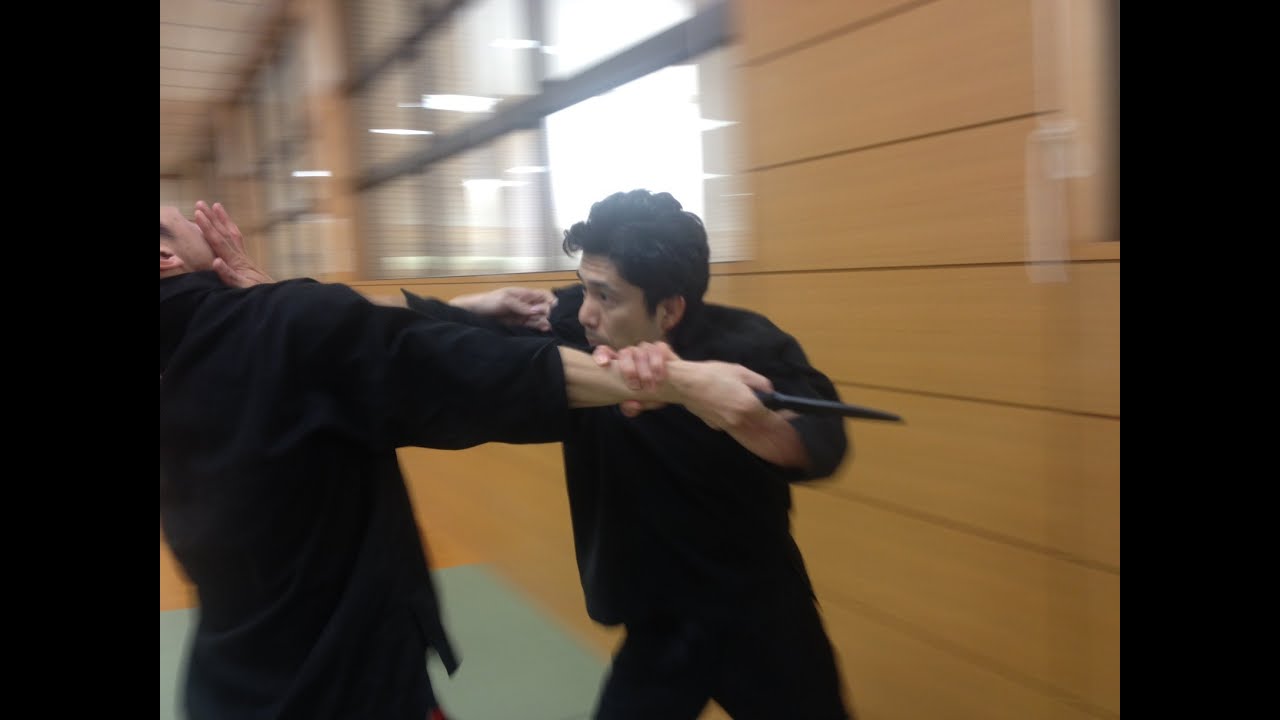 剣護身術 代表直伝稽古会h27 1 10 刃物で襲われた時の護身術 東京 名古屋 大阪 神戸 福岡 格闘技 護身術動画 Budo Selfdefense Youtube 剣護身術 代表直伝稽古会h27 1 10 刃物で襲われた時の護身術 東京 名古屋 大阪 神戸 福岡 格闘技 護身術動画 Budo Selfdefense Youtube