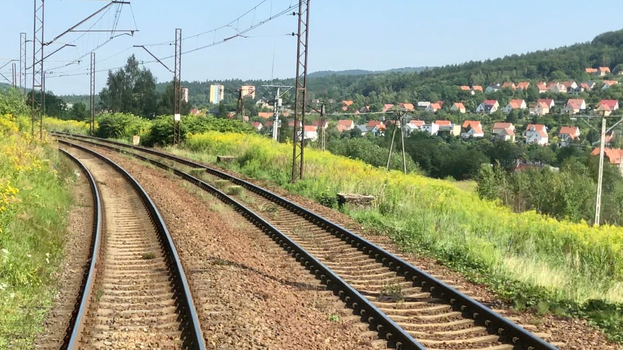Piękna panorama wałbrzyskiej linii kolejowej - jazda na odcinku Wałbrzych Miasto - Wałbrzych Główny