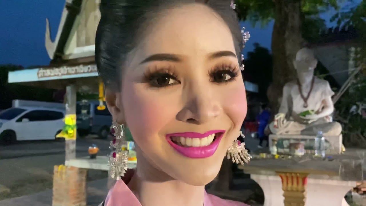 นางงามเดินสาย