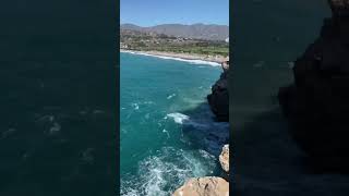 Nos pasa un helicóptero de la guardia civil por encima del peñón #peñón #salobreña #granada