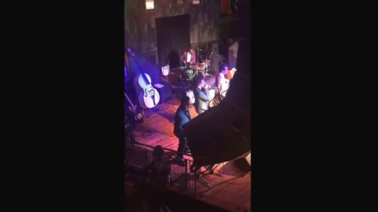 Derrell Lowe playing with Lance Lipinsky & The Lovers 2