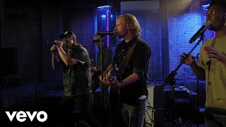 Смотреть клип Dierks Bentley Ft. Breland, Hardy - Beers On Me