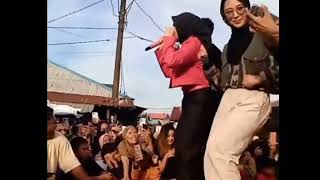 Download Lagu Sipakario Rio - Selfi Yamma off air Di Kaltim MP3