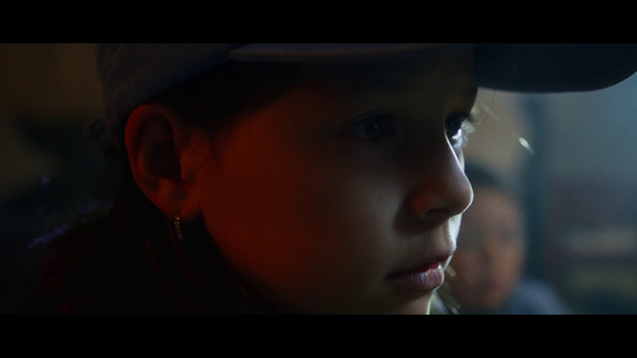 Mike Edel - Challenger (Official Video) auf YouTube ansehen Mike Edel - Challenger (Official Video) auf YouTube ansehen