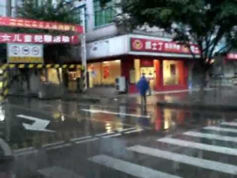 disposable-scooter-tour-part-2---noodles,-rain,-coffee,-beer