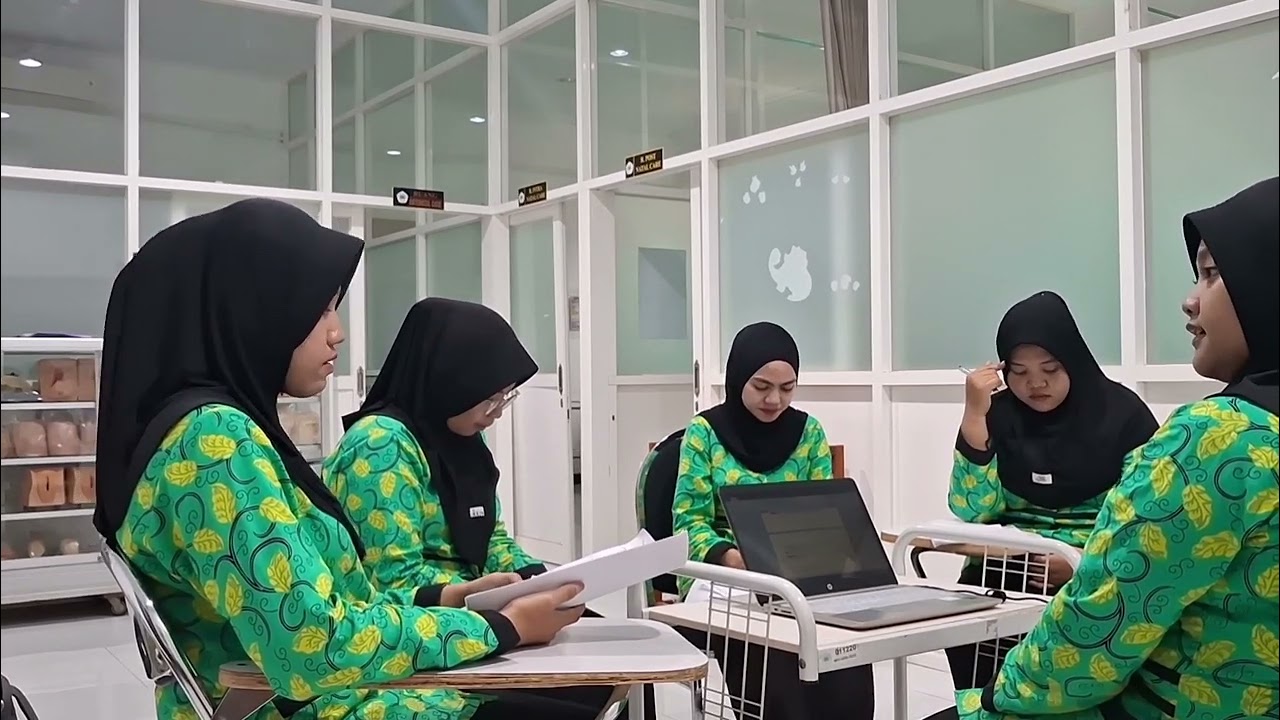 Tugas OSCE Manajemen Kebidanan Timbang Terima Pasien Oleh Kelompok 6