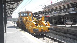 Perfiladora de Azvi pasando por Valdemoro