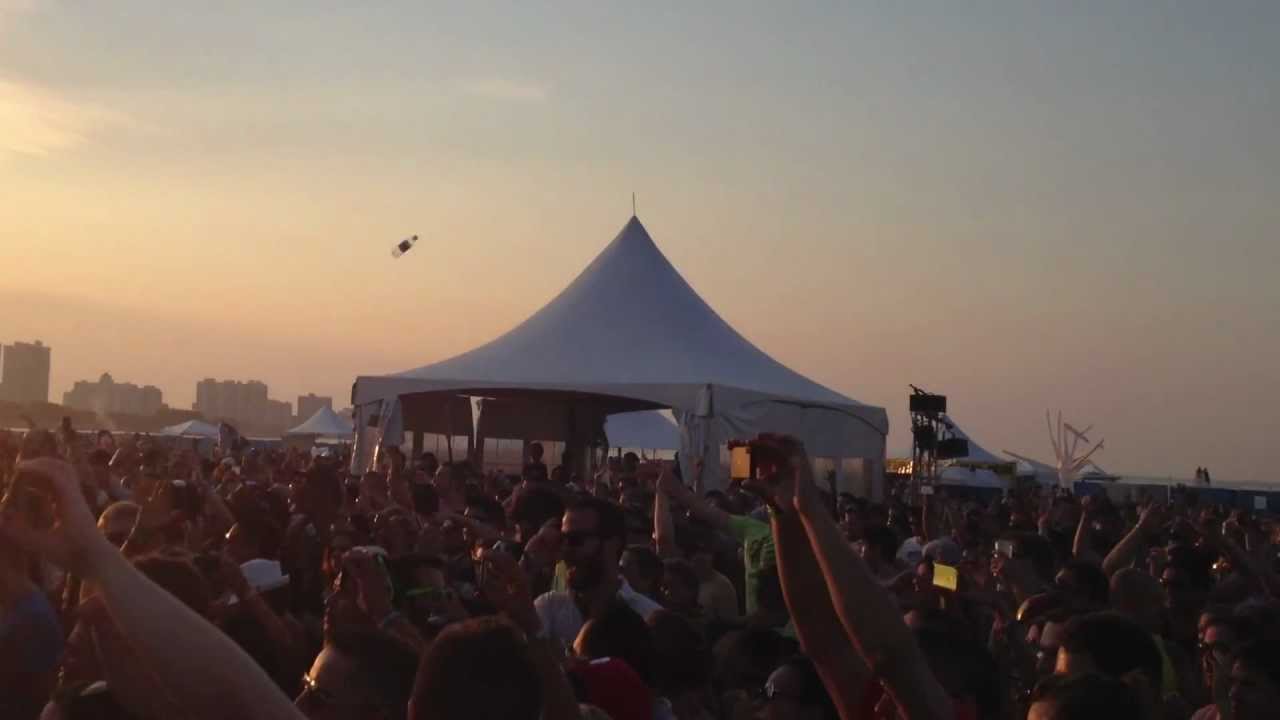 Eric Prydz - 2night live @ Wavefront Music Festival (Intro) Chicago, IL