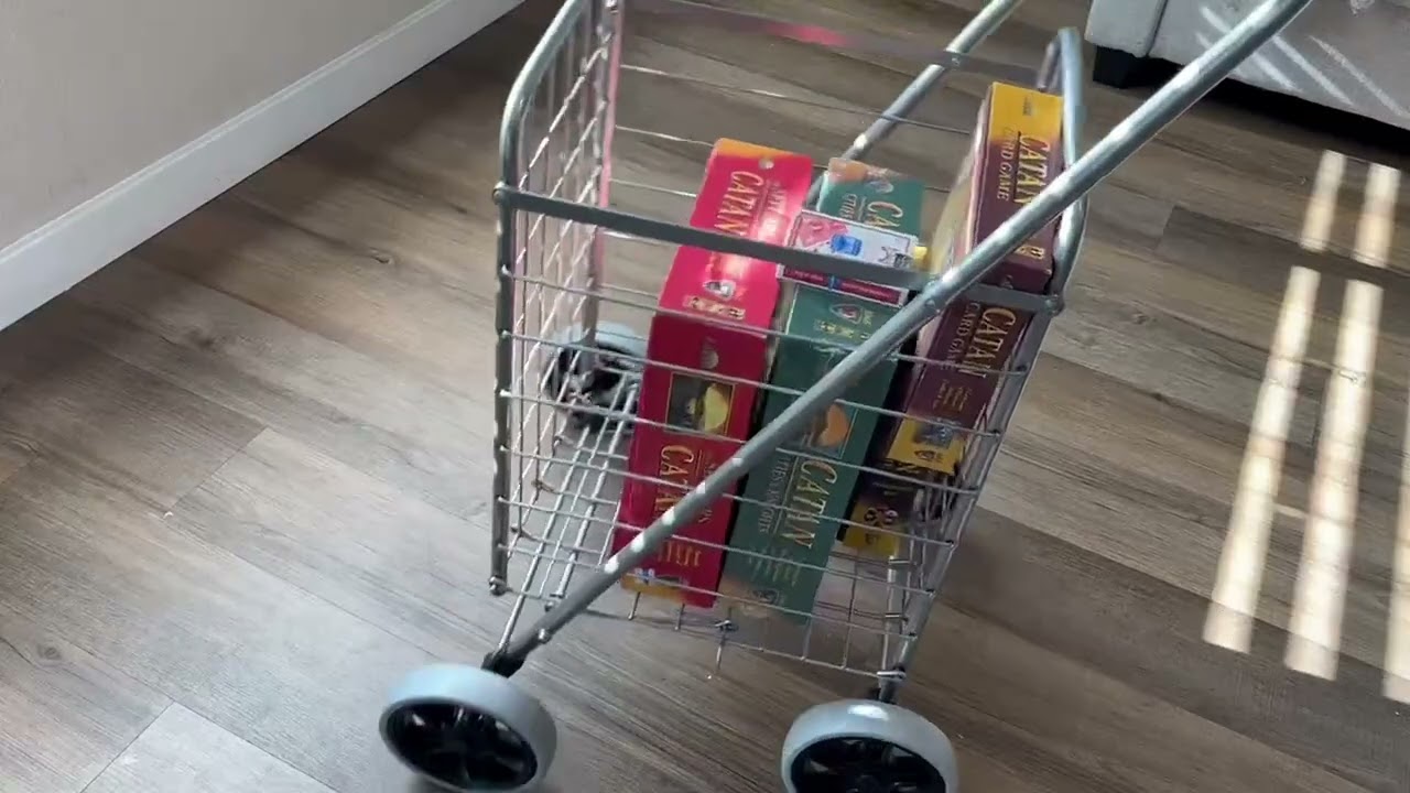 Key Features of the Whitmor Utility Shopping Cart