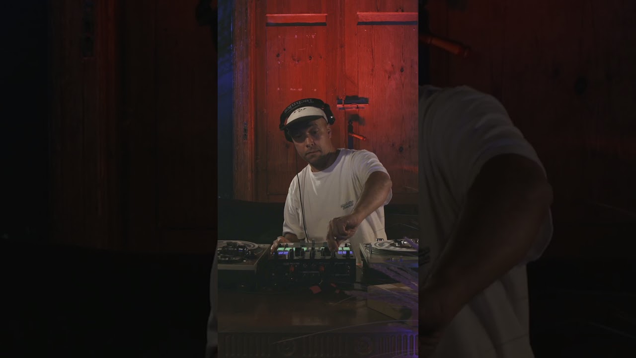 Hip-hop grooves by Dj Legz. Sofa Sessions #14 