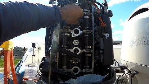 Interne anodes vervangen op de Yamaha 2.8L buitenboordmotor. Modellen van 150 pk, 175 pk en 200 pk.