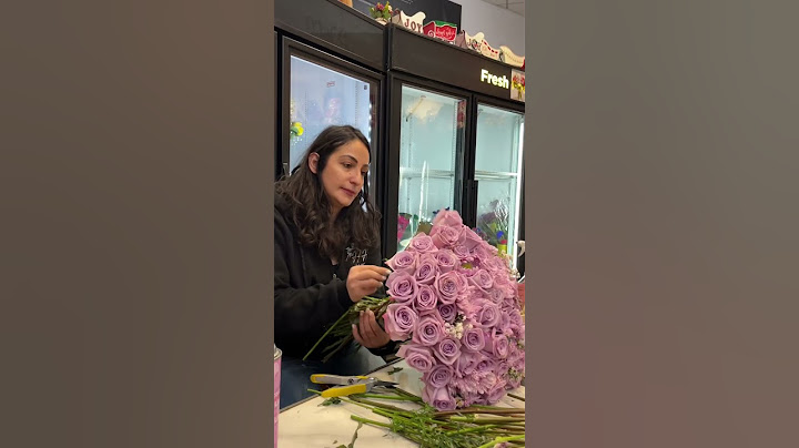 Ponad 100 róż 💅 instagram.com/huberheightsfloral #asmr #kwiaty #bukiet #bukietkwiatów #róża #prezent
